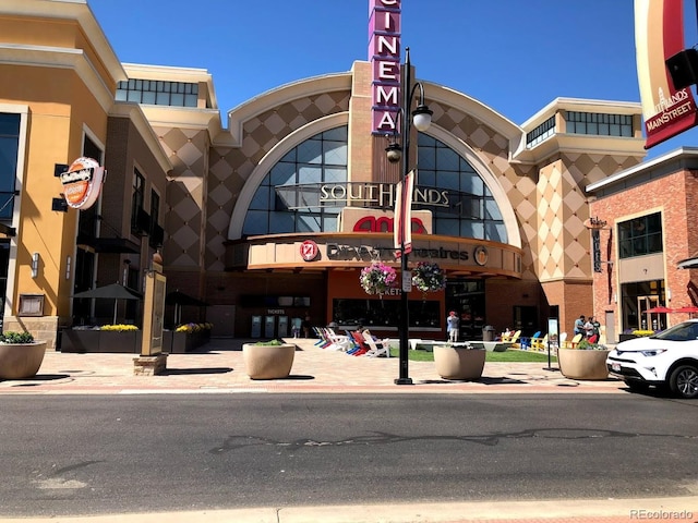 view of building exterior