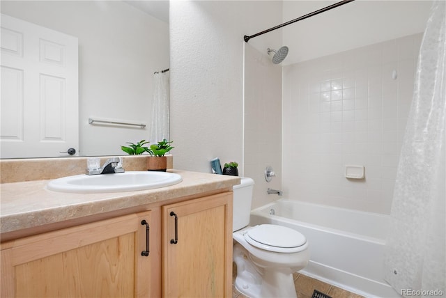 15945 E Geddes Dr Unit 54, Aurora, CO 80016 - full bathroom with vanity and shower / bath combo