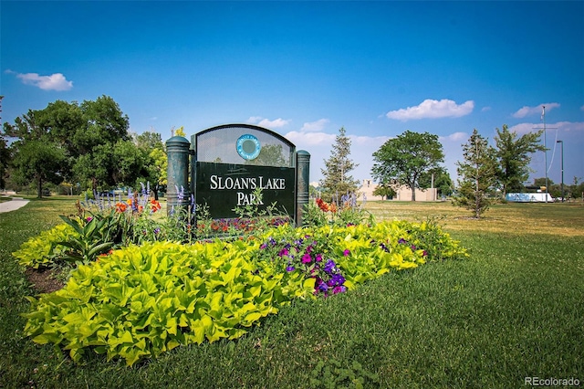 4901 W 11th Ave, Denver, CO 80204 - community / neighborhood sign featuring a yard