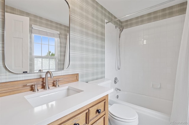 3566 E Meadow Creek Pl, Highlands Ranch, CO 80126 - bathroom with wallpapered walls, toilet, vanity, and shower / bath combination with curtain