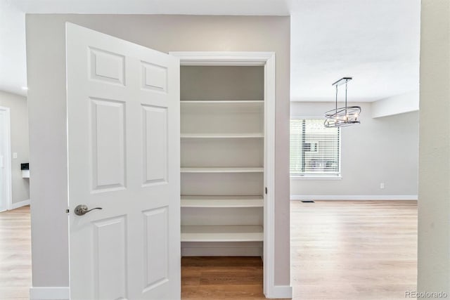 9015 W Tanforan Dr, Littleton, CO 80123 - view of closet