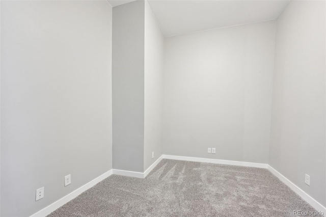 empty room featuring carpet