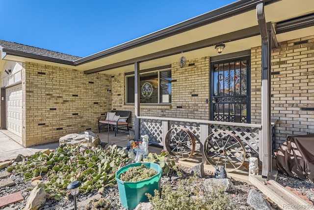 property entrance featuring a garage