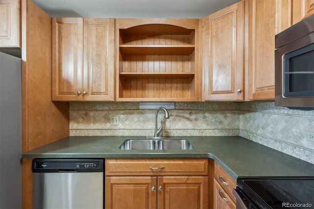 725 S Alton Way Unit 7D, Denver, CO 80247 - kitchen with stainless steel appliances, decorative backsplash, dark countertops, and open shelves