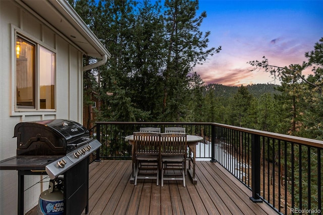 deck with grilling area