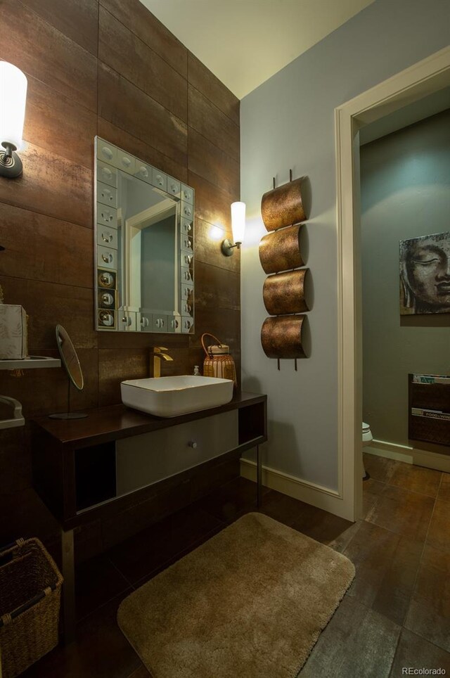 460 N Garfield St, Denver, CO 80206 - bathroom featuring vanity and toilet