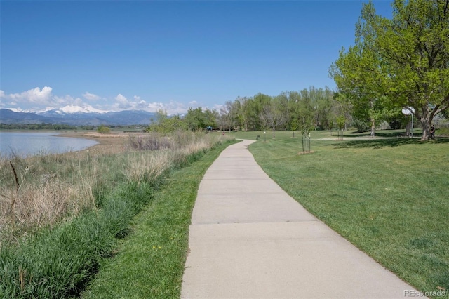 2935 Bow Line Pl, Longmont, CO 80503 - surrounding community featuring a water and mountain view and a yard