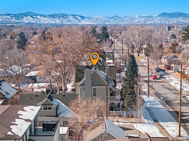 bird's eye view with a mountain view