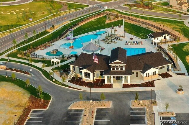 7202 S Valleyhead Ct, Aurora, CO 80016 - bird's eye view of a pool