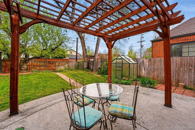 view of patio / terrace featuring outdoor dining area, a fenced backyard, and a pergola
