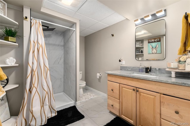6980 Fargo Trl, Littleton, CO 80125 - bathroom featuring marble look tiles, vanity, curtained shower, toilet, and baseboards