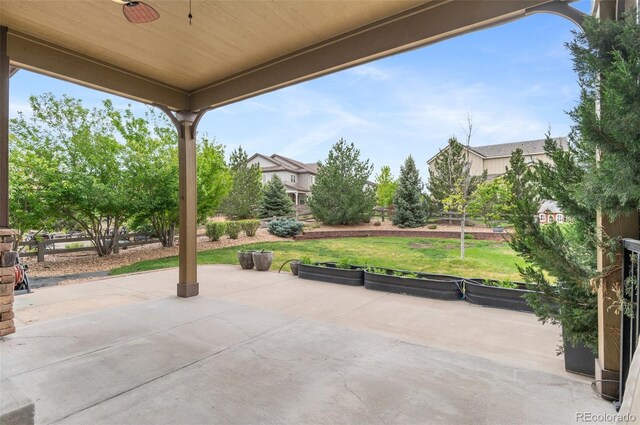 10546 Sundial Rim Rd, Highlands Ranch, CO 80126 - view of patio / terrace with ceiling fan