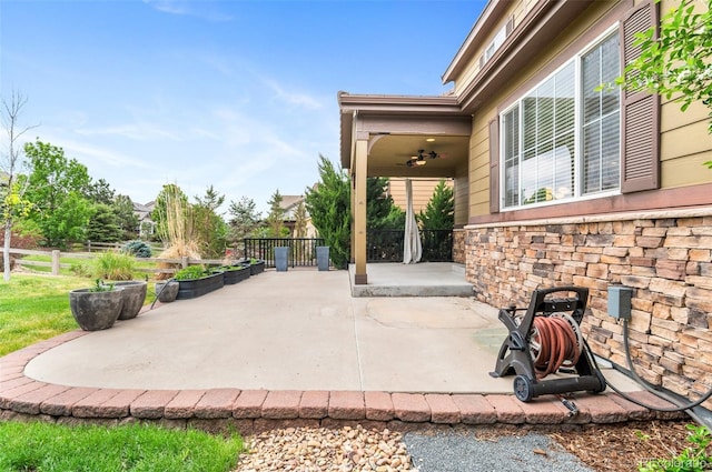 10546 Sundial Rim Rd, Highlands Ranch, CO 80126 - view of patio with ceiling fan