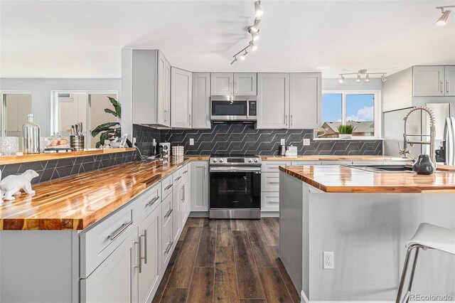 8065 Clay St, Westminster, CO 80031 - photo 7