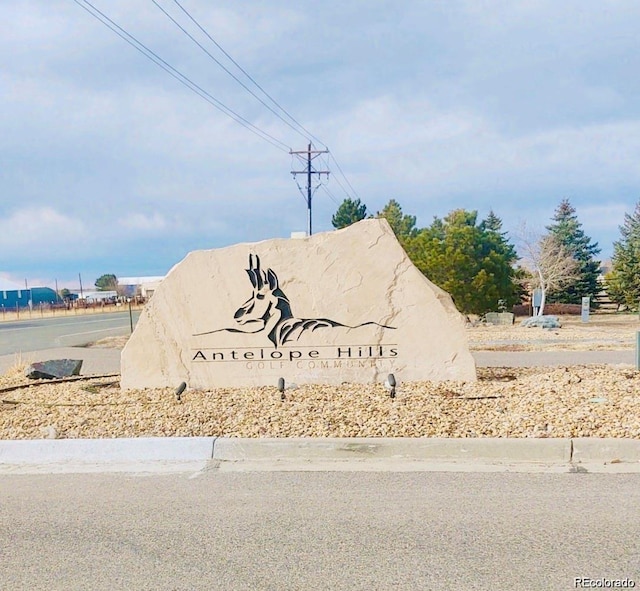 49840 Antelope Dr E, Bennett, CO 80102