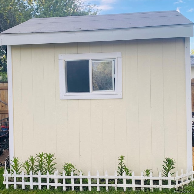 7075 Welch Ct, Arvada, CO 80004 - view of home's exterior featuring an outbuilding