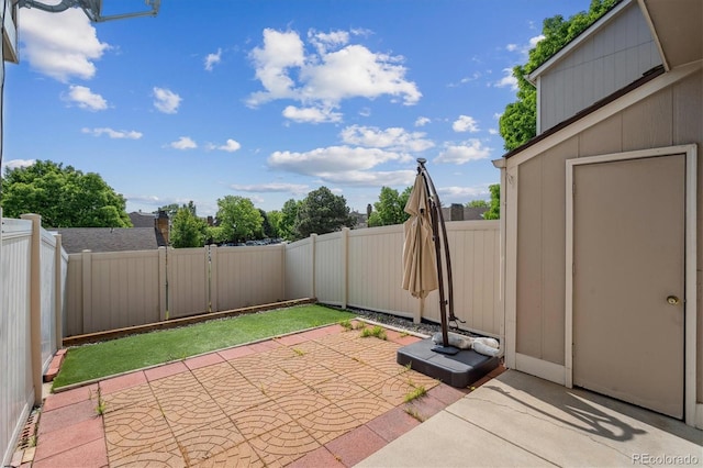 9679 W Chatfield Ave Unit C, Littleton, CO 80128 - fenced backyard featuring a patio