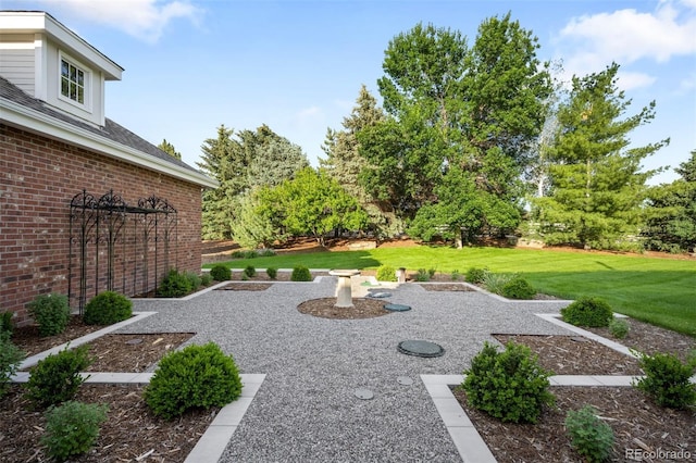 5700 S Steele St, Greenwood Village, CO 80121 - view of green lawn