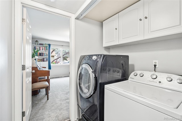 1080 S Yampa St, Aurora, CO 80017 - laundry area with separate washer and dryer, carpet floors, and cabinet space