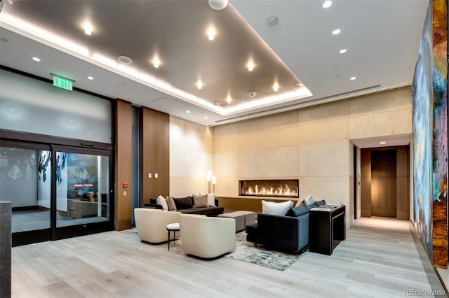 1133 14th St Unit 4150, Denver, CO 80202 - building lobby featuring a towering ceiling and recessed lighting