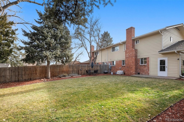 view of yard with a patio