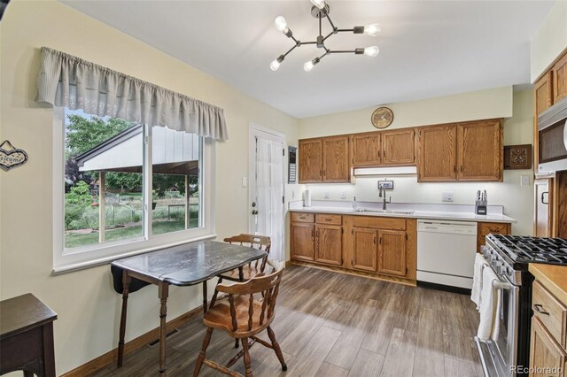 2642 S Newport St, Denver, CO 80224 - photo 9