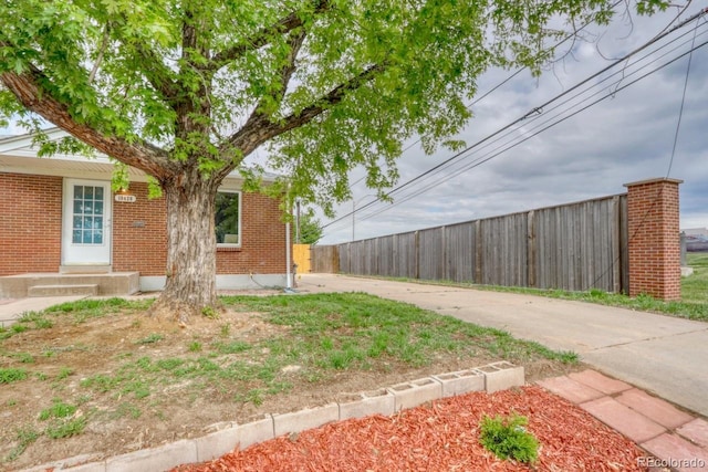 10420 Marion St, Northglenn, CO 80233 - view of yard featuring entry steps