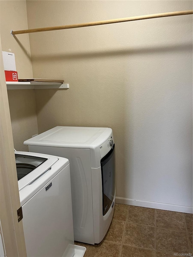 laundry room featuring washer and dryer