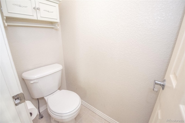 17672 E Weaver Pl, Aurora, CO 80016 - bathroom featuring baseboards and tile patterned flooring