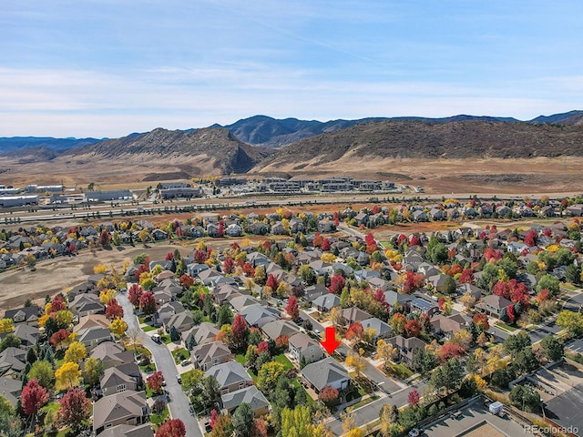 bird's eye view featuring a mountain view