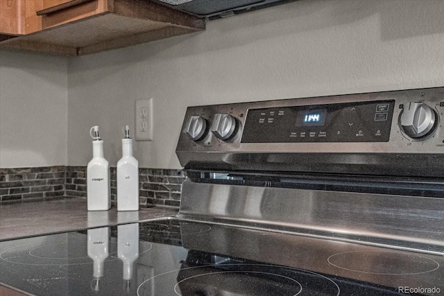 3372 Central Park Blvd, Denver, CO 80238 - kitchen view of decorative backsplash