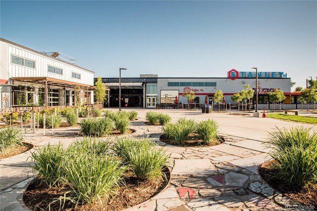 2940 Ulster St, Denver, CO 80238 - view of community