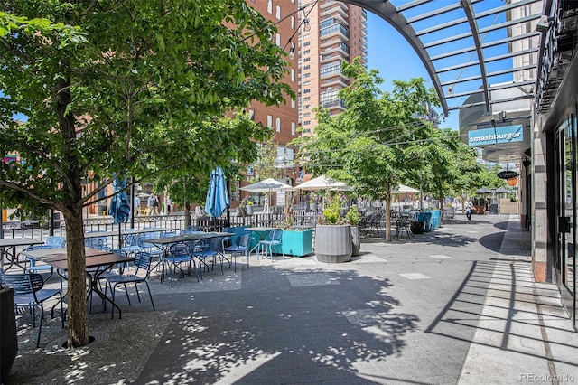 1625 Larimer St Unit 2601, Denver, CO 80202 - view of property's community