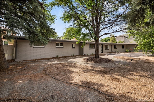 2175 S Joliet St, Aurora, CO 80014 - view of front of property with brick siding