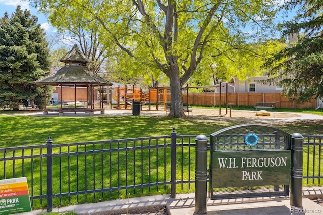 2844 Bellaire St, Denver, CO 80207 - view of home's community with a gazebo