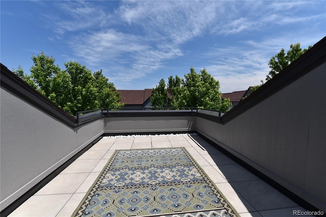 451 S Reed St, Lakewood, CO 80226 - view of yard featuring a balcony