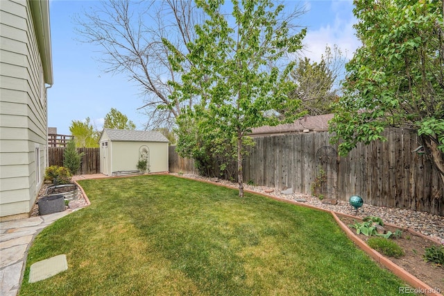 view of yard featuring an outbuilding and a storage shed