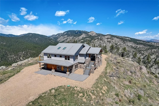 bird's eye view with a mountain view