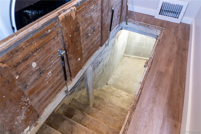 134 S Quitman St, Denver, CO 80219 - view of stairs