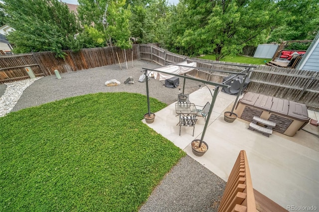 1482 S Pitkin Cir, Aurora, CO 80017 - fenced backyard featuring a patio area