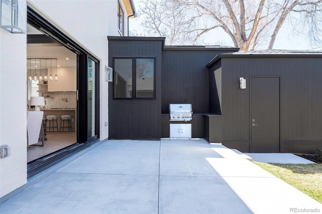 1117 S Madison St, Denver, CO 80210 - view of patio with grilling area