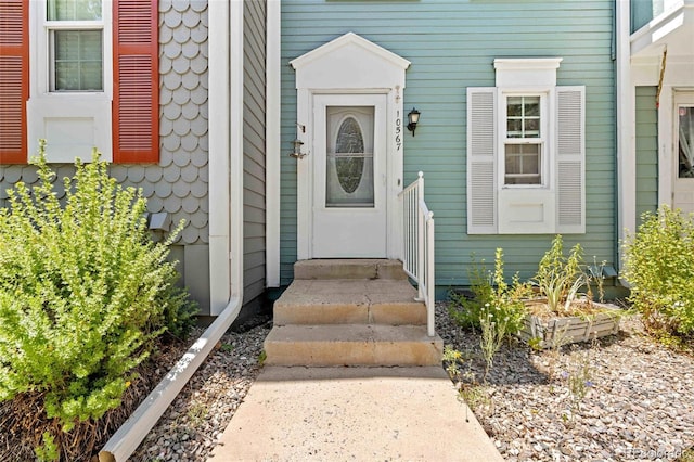 view of property entrance