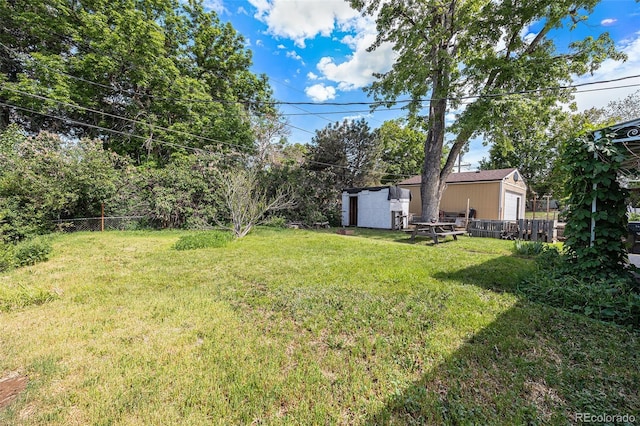 1666 S Bryant St, Denver, CO 80219 - view of yard