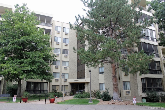 13952 E Marina Dr Unit 304, Aurora, CO 80014 - view of apartment building / complex
