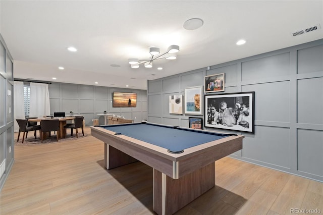 playroom featuring pool table and light hardwood / wood-style flooring