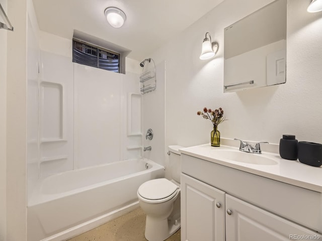 1932 S Oswego Way, Aurora, CO 80014 - full bath featuring toilet, vanity, and shower / tub combination