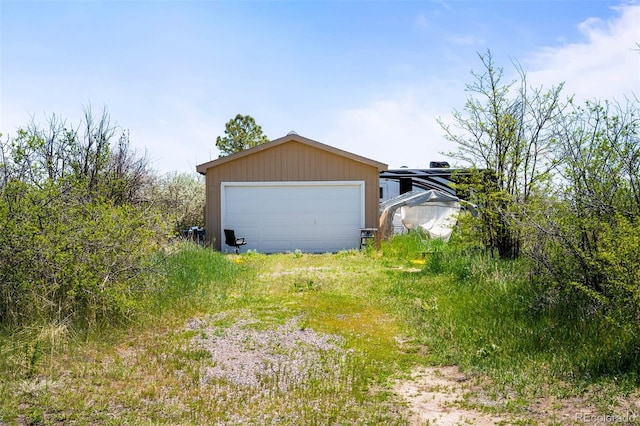view of detached garage