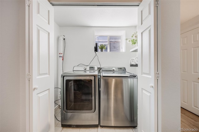 1765 Xenia St, Denver, CO 80220 - laundry area featuring independent washer and dryer
