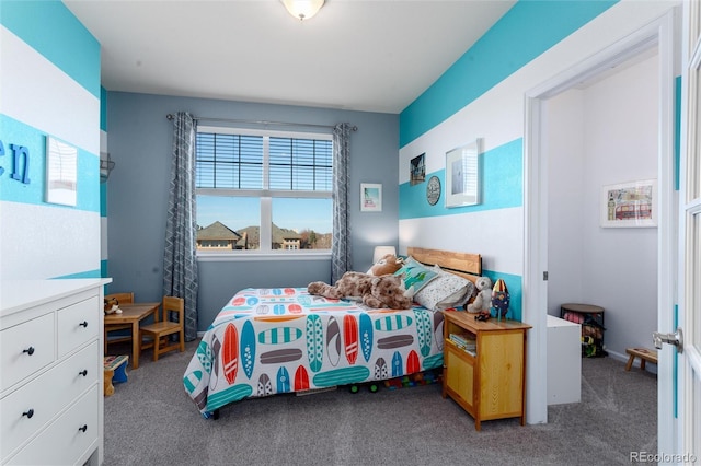 bedroom with carpet flooring