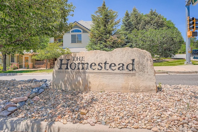 22560 E Ontario Dr Unit 204, Aurora, CO 80016 - view of community sign